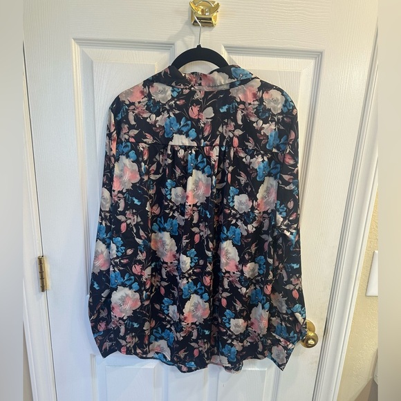 Torrid Madison Floral Button-Up Long Sleeve Shirt Multi Plus 1X - Picture 6 of 11